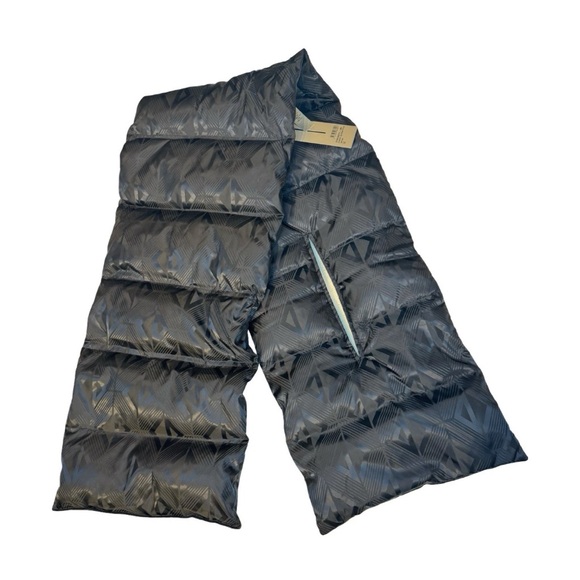 DIOR PUFFER SCARF - Picture 2 of 6